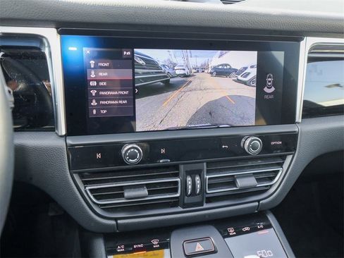 Used 2023 Porsche Macan S image 22