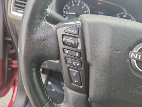 Used 2022 Nissan Frontier SV image 29