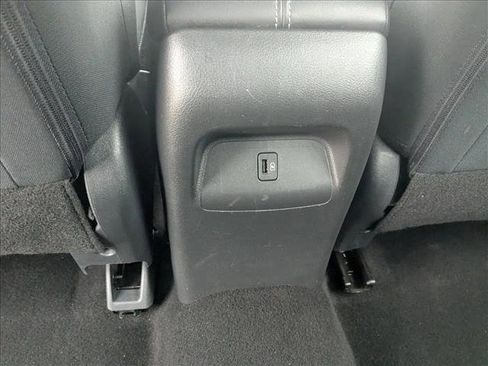 Used 2023 Nissan Sentra SV image 18