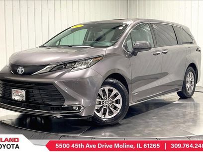 Used 2021 Toyota Sienna XLE