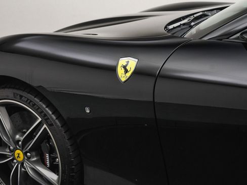 Certified 2025 Ferrari Roma Spider image 39