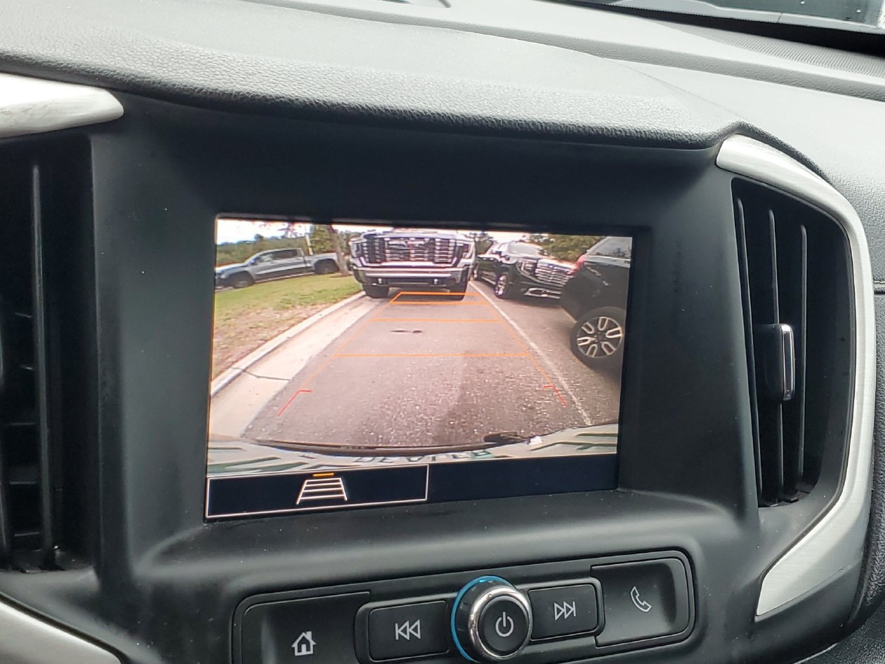 Used 2024 GMC Terrain SLE AWD/4WD image 21