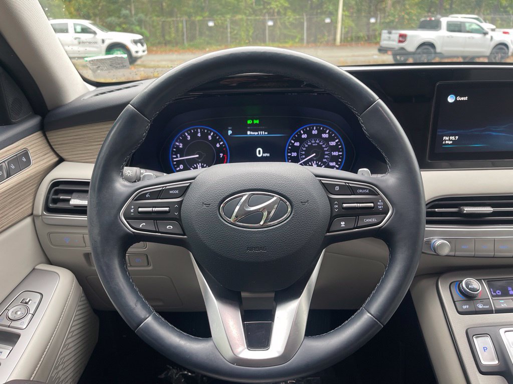 Used 2022 Hyundai Palisade SEL w/ 8P Bench Seat Package AWD/4WD image 17