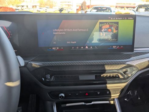 Used 2025 BMW M2 w/ Lighting Package image 12