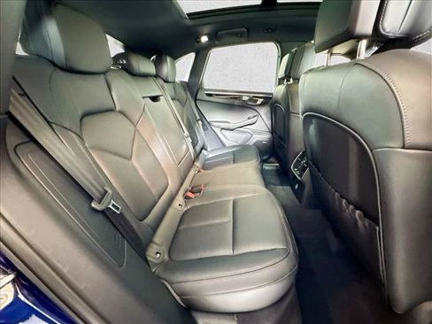 Certified 2026 Porsche Macan AWD/4WD image 23