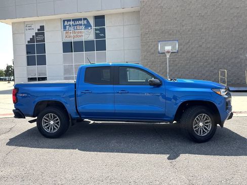 Used 2023 Chevrolet Colorado LT AWD/4WD image 5