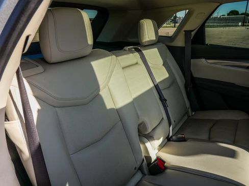 Used 2017 Cadillac XT5 Luxury w/ Driver Awareness Package FWD image 25