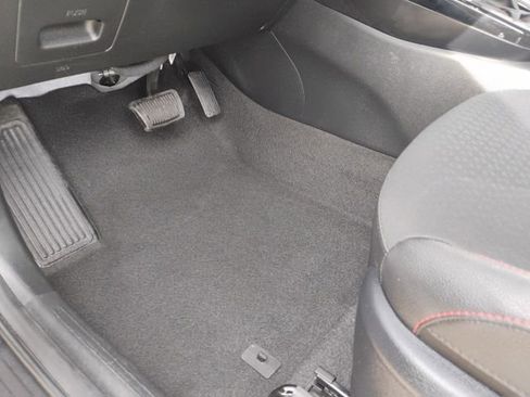 Used 2025 Kia Soul GT-Line w/ GT-Line Technology Package image 6