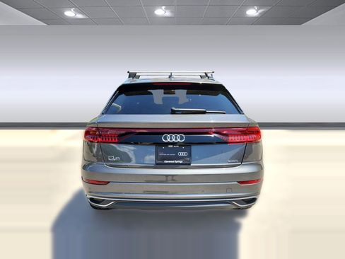 Used 2023 Audi Q8 Premium w/ Convenience Package AWD/4WD image 4