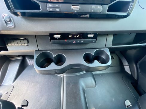 Used 2024 Mercedes-Benz Sprinter 3500 w/ Parking Package image 25