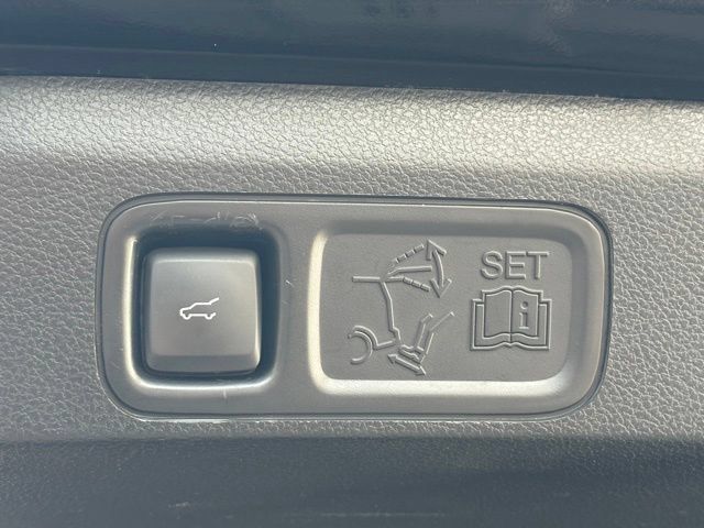 Used 2021 Ford Expedition XLT AWD/4WD image 19