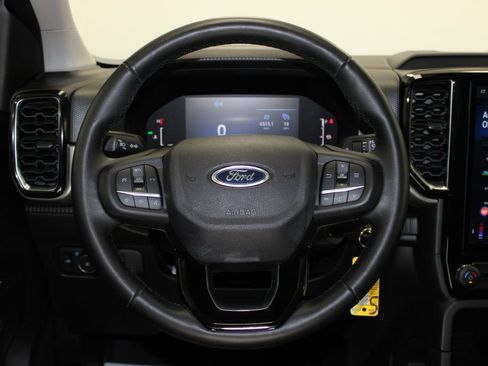 Used 2024 Ford Ranger XLT w/ FX4 Off-Road Package AWD/4WD image 16