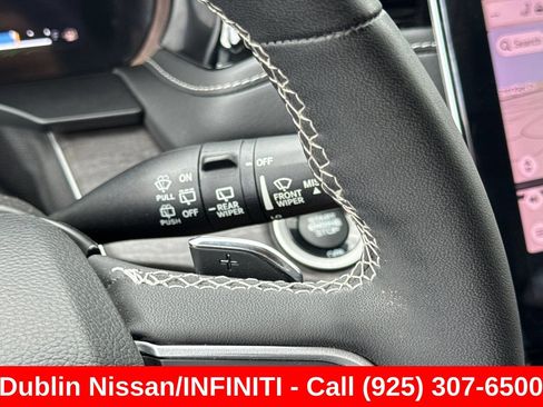 Used 2023 Jeep Grand Cherokee 4WD 4xe w/ Luxury Tech Group II image 40