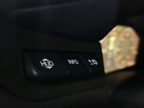 Used 2015 Cadillac Escalade Premium image 47