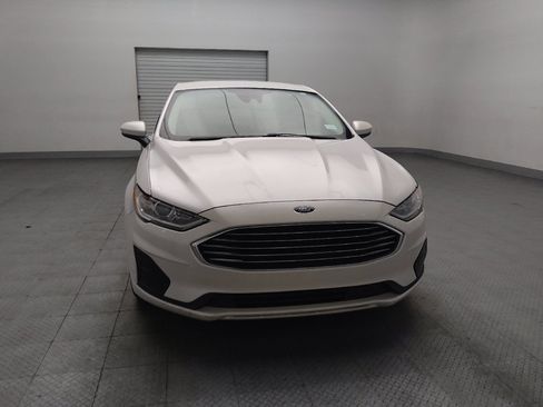 Used 2019 Ford Fusion SE FWD image 14