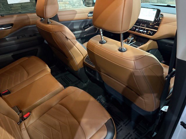 Certified 2025 Nissan Pathfinder Platinum w/ Cargo Package FWD image 29