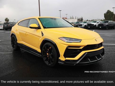 Used 2019 Lamborghini Urus image 8
