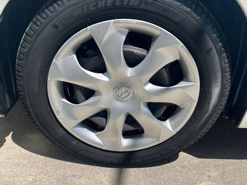Used 2016 MAZDA MAZDA3 i Sport FWD image 27