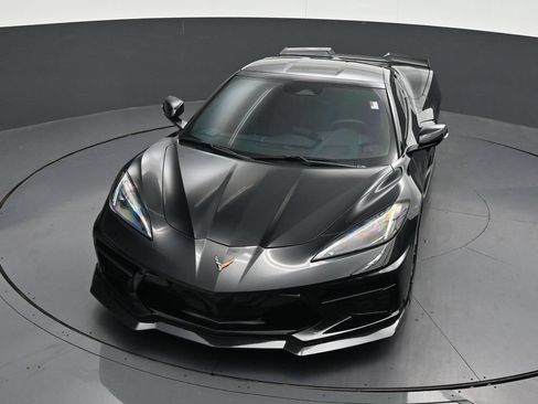 Used 2024 Chevrolet Corvette Stingray Coupe w/ 1LT RWD image 22