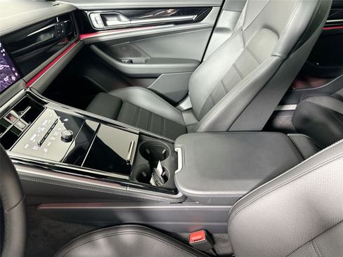 Certified 2024 Porsche Panamera image 30