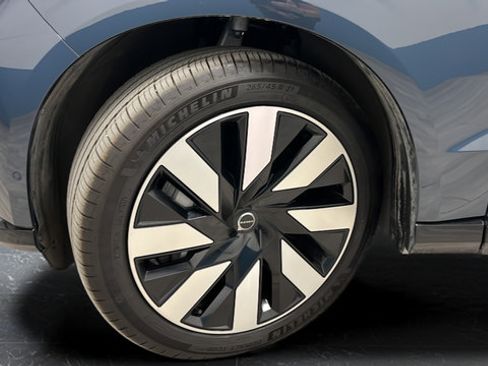 Used 2025 Volvo EX90 Ultra AWD/4WD image 38