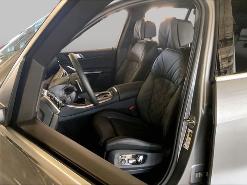 Used 2026 BMW X5 sDrive40i w/ Climate Comfort Package RWD image 9