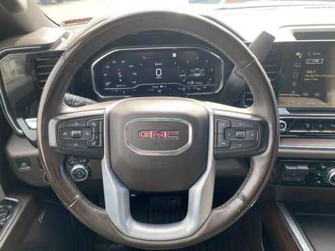 Used 2024 GMC Sierra 2500 SLT w/ SLT Premium Package image 23