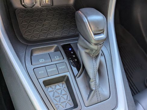 Certified 2024 Toyota RAV4 XLE Premium image 20