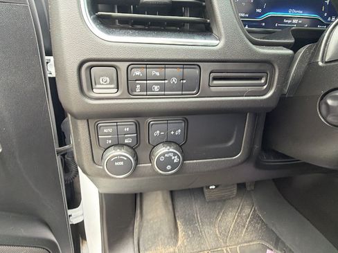 Used 2024 Chevrolet Tahoe RST w/ Luxury Package AWD/4WD image 28