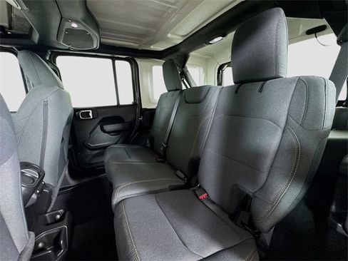 Used 2025 Jeep Wrangler Sport image 28