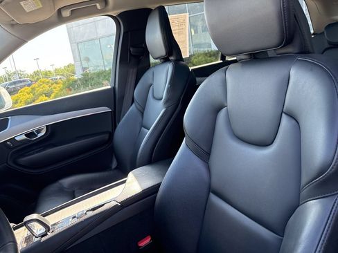 Certified 2023 Volvo XC90 B5 Core w/ Protection Package Premier AWD/4WD image 17