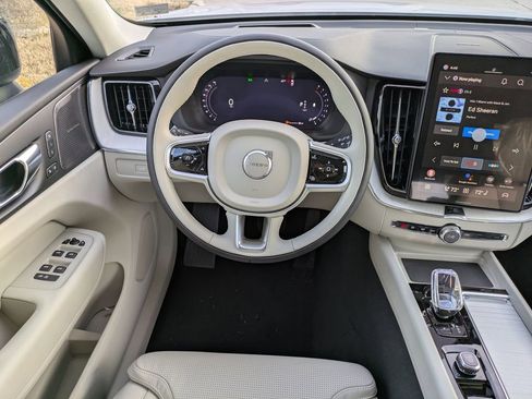 New 2026 Volvo XC60 B5 Ultra w/ Climate Package AWD/4WD image 15
