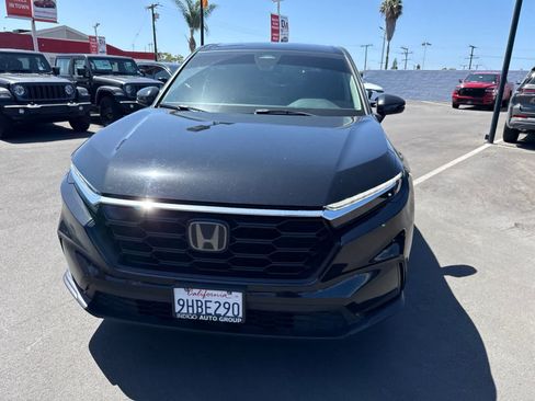 Used 2023 Honda CR-V LX image 4