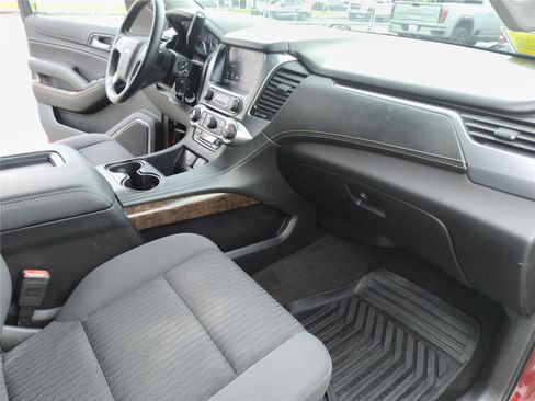 Used 2018 Chevrolet Suburban LS w/ All-Season Package AWD/4WD image 28