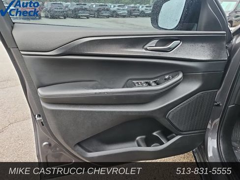 Used 2024 Jeep Grand Cherokee L Altitude AWD/4WD image 23