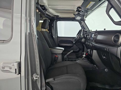 Used 2020 Jeep Gladiator Sport w/ Quick Order Package 24S image 10