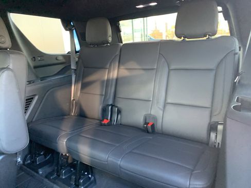 Used 2023 Chevrolet Tahoe LT w/ LT Signature Package image 17