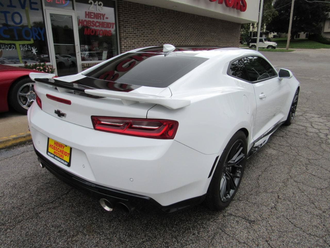 Used 2017 Chevrolet Camaro ZL1 RWD image 9