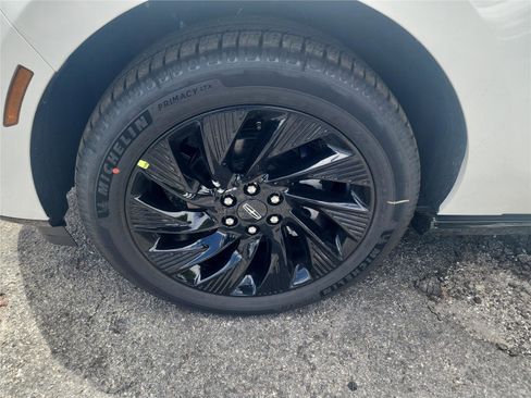 New 2026 Lincoln Navigator Reserve AWD/4WD image 9