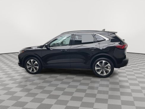 Certified 2024 Ford Escape Platinum image 37