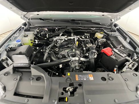 New 2025 Ford Ranger Lariat w/ FX4 Off-Road Package image 32