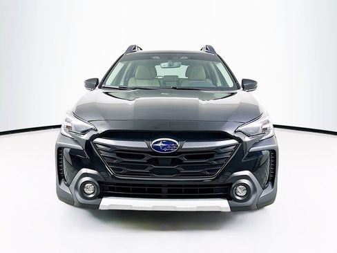 Used 2025 Subaru Outback Limited AWD/4WD image 5