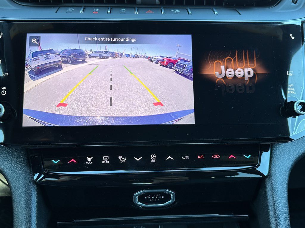 New 2026 Jeep Grand Cherokee L Limited w/ Limited Altitude Package AWD/4WD image 30