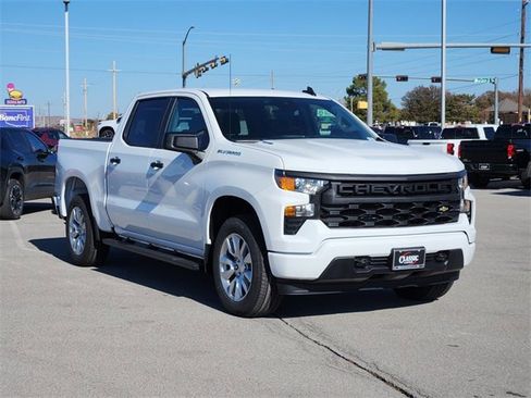 New 2026 Chevrolet Silverado 1500 Custom image 3