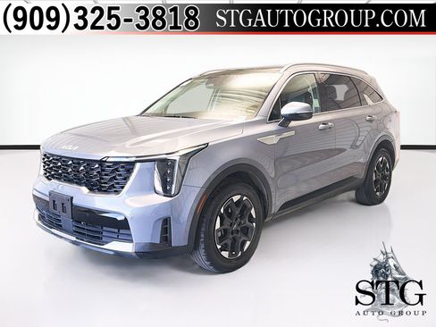 Used 2025 Kia Sorento S w/ Panoramic Sunroof Package FWD image 1