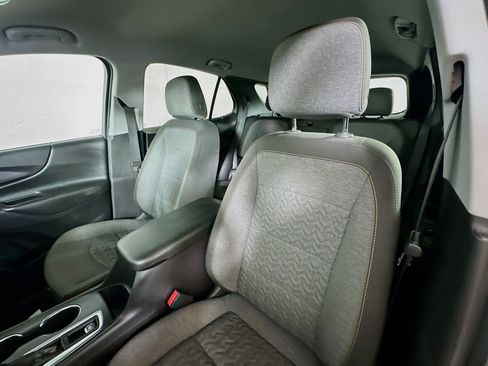 Used 2024 Chevrolet Equinox LT FWD image 19