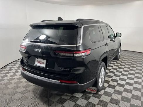 Used 2023 Jeep Grand Cherokee L Limited AWD/4WD image 7