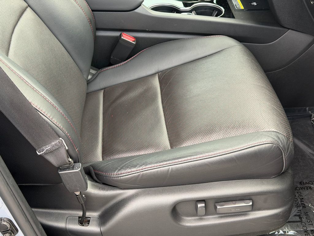 Used 2024 Honda Passport Black Edition image 14