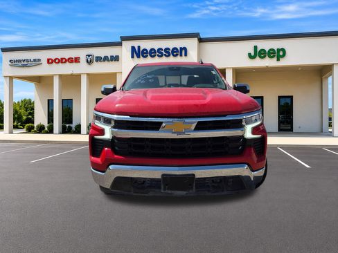 Used 2024 Chevrolet Silverado 1500 LT w/ Texas Edition Plus AWD/4WD image 2