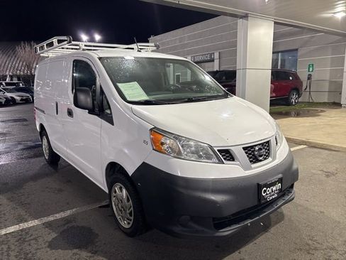 Used 2015 Nissan NV200 S w/ Cruise Control Package image 3